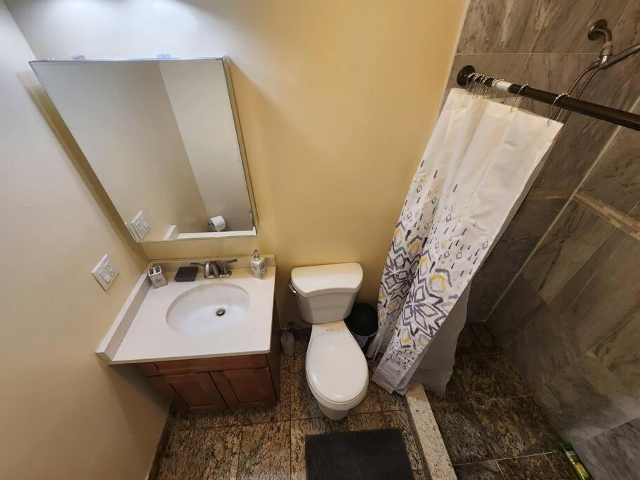 Apartmán Classy 3 Bed Near Nyc With View! Union City Exteriér fotografie