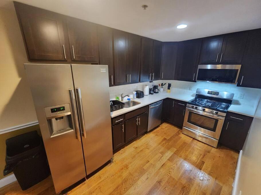 Apartmán Classy 3 Bed Near Nyc With View! Union City Exteriér fotografie