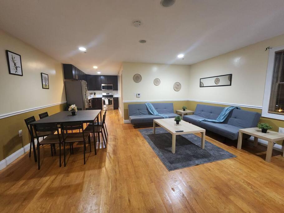 Apartmán Classy 3 Bed Near Nyc With View! Union City Exteriér fotografie