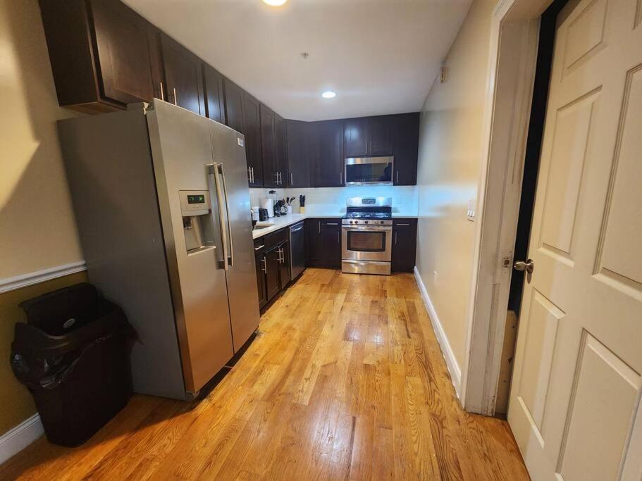 Apartmán Classy 3 Bed Near Nyc With View! Union City Exteriér fotografie